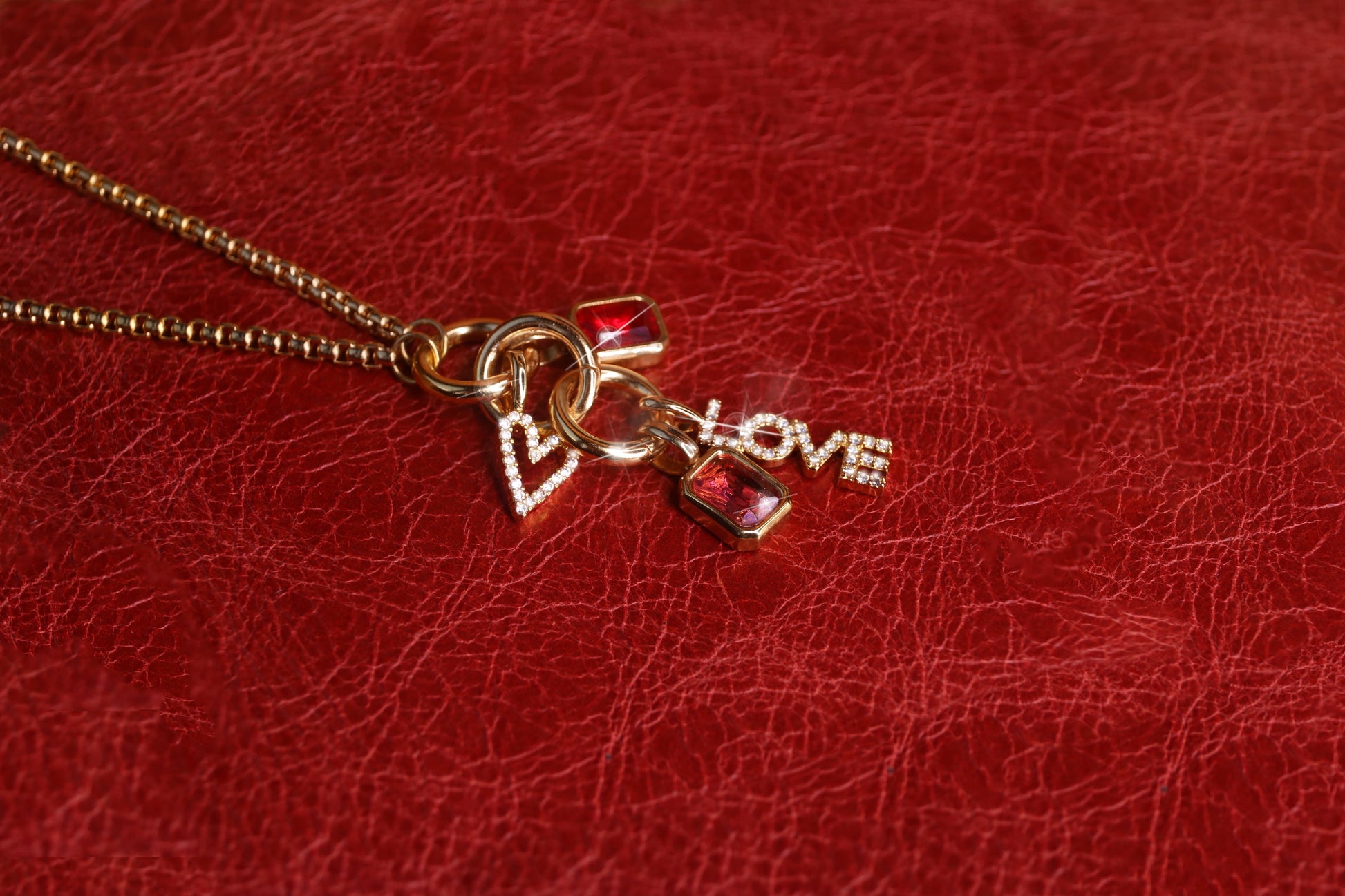 The Valentine Golden Set